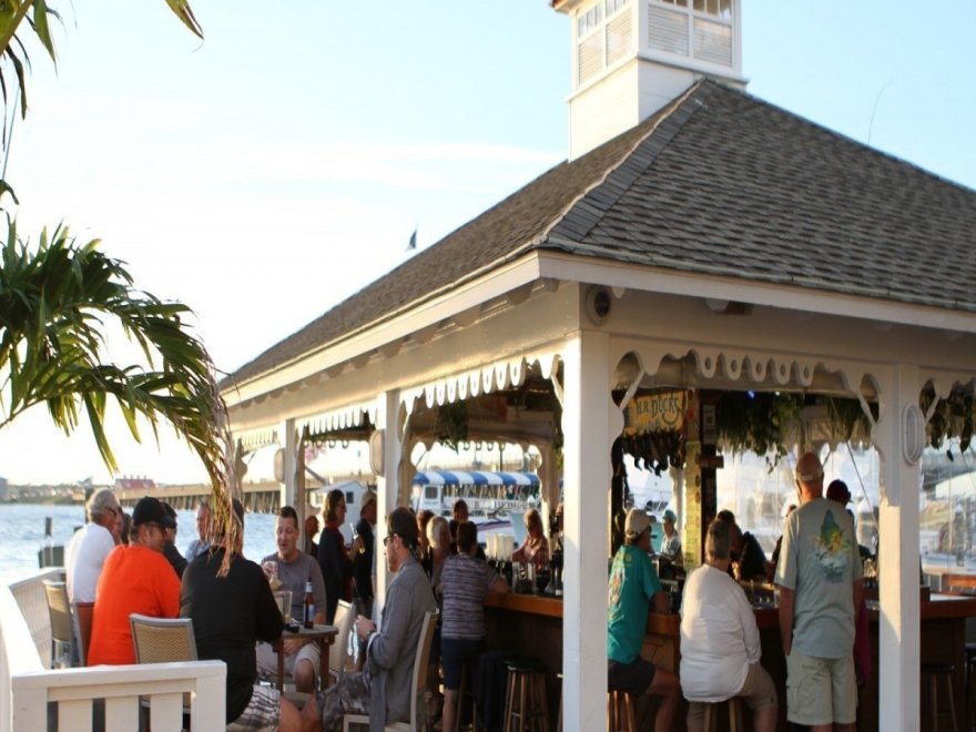 M.R. Ducks M.R. Ducks