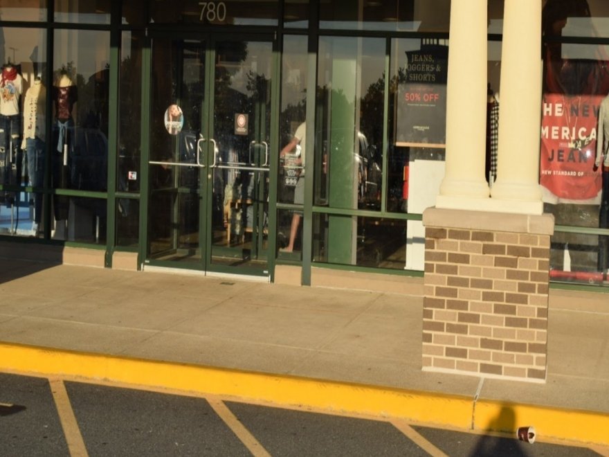American Eagle Outlet American Eagle Outlet
