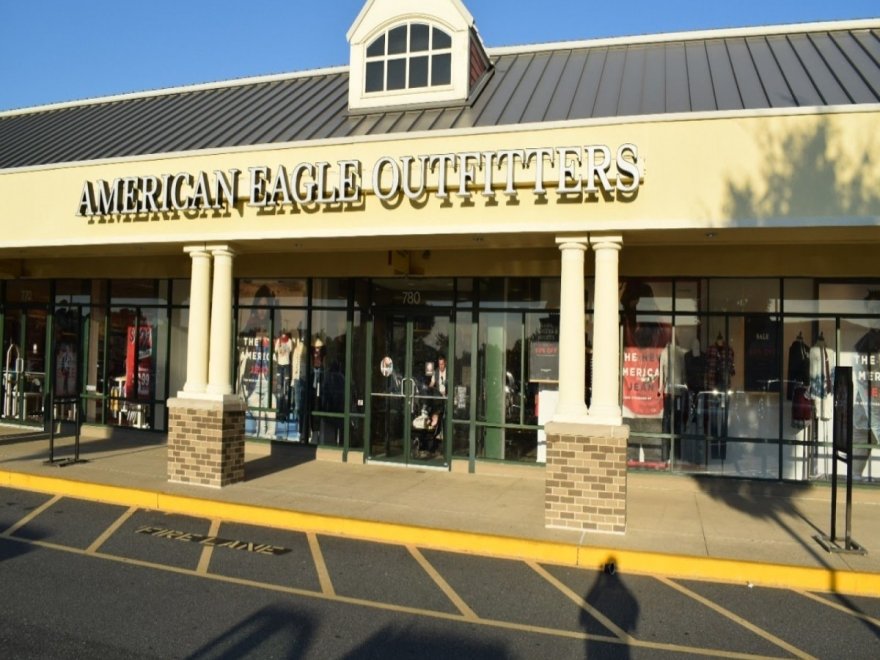 American Eagle Outlet American Eagle Outlet